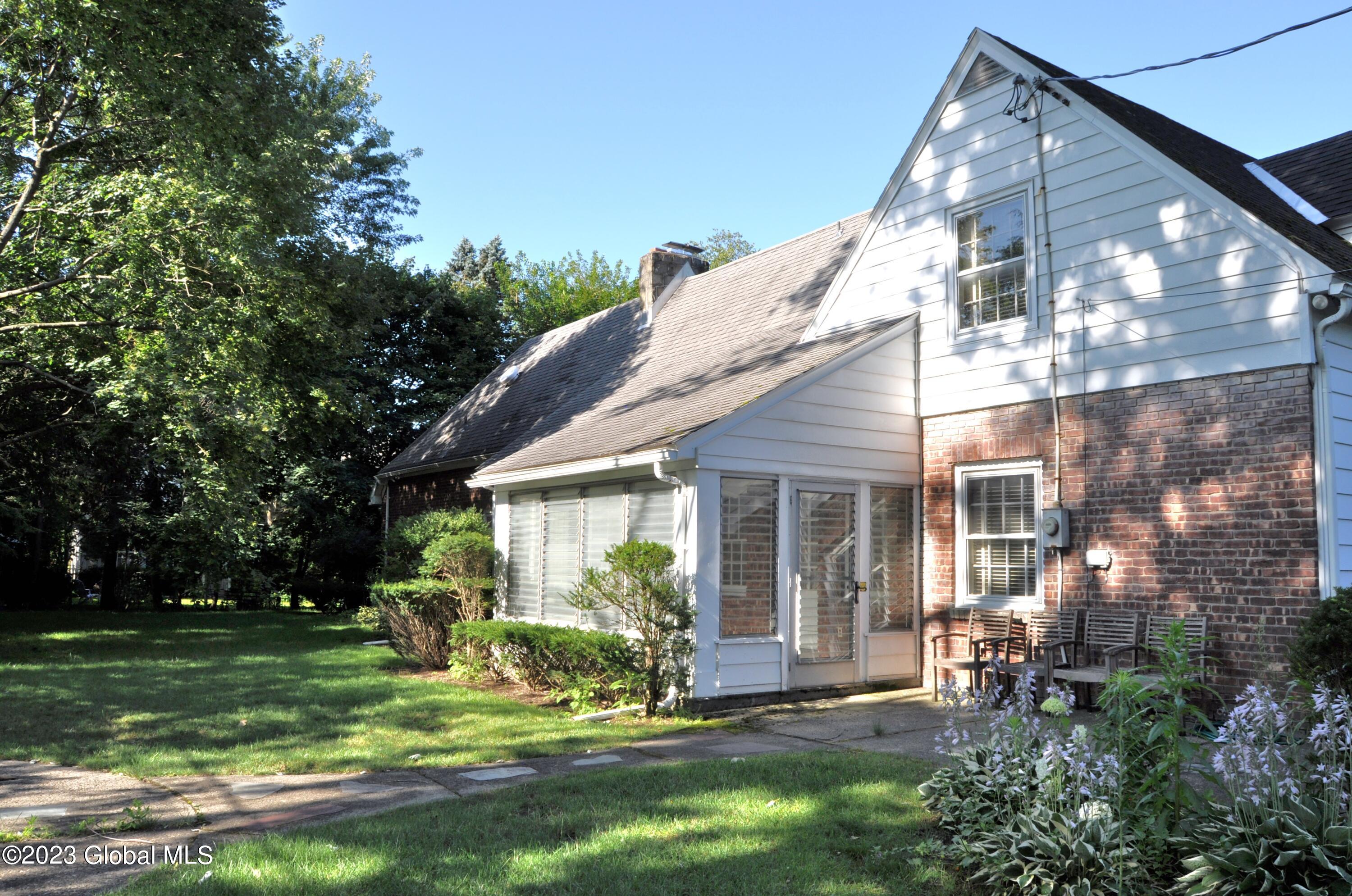 1 Reddy Lane Colonie, NY 12211 - Photo 4 of 20 DSC_1164