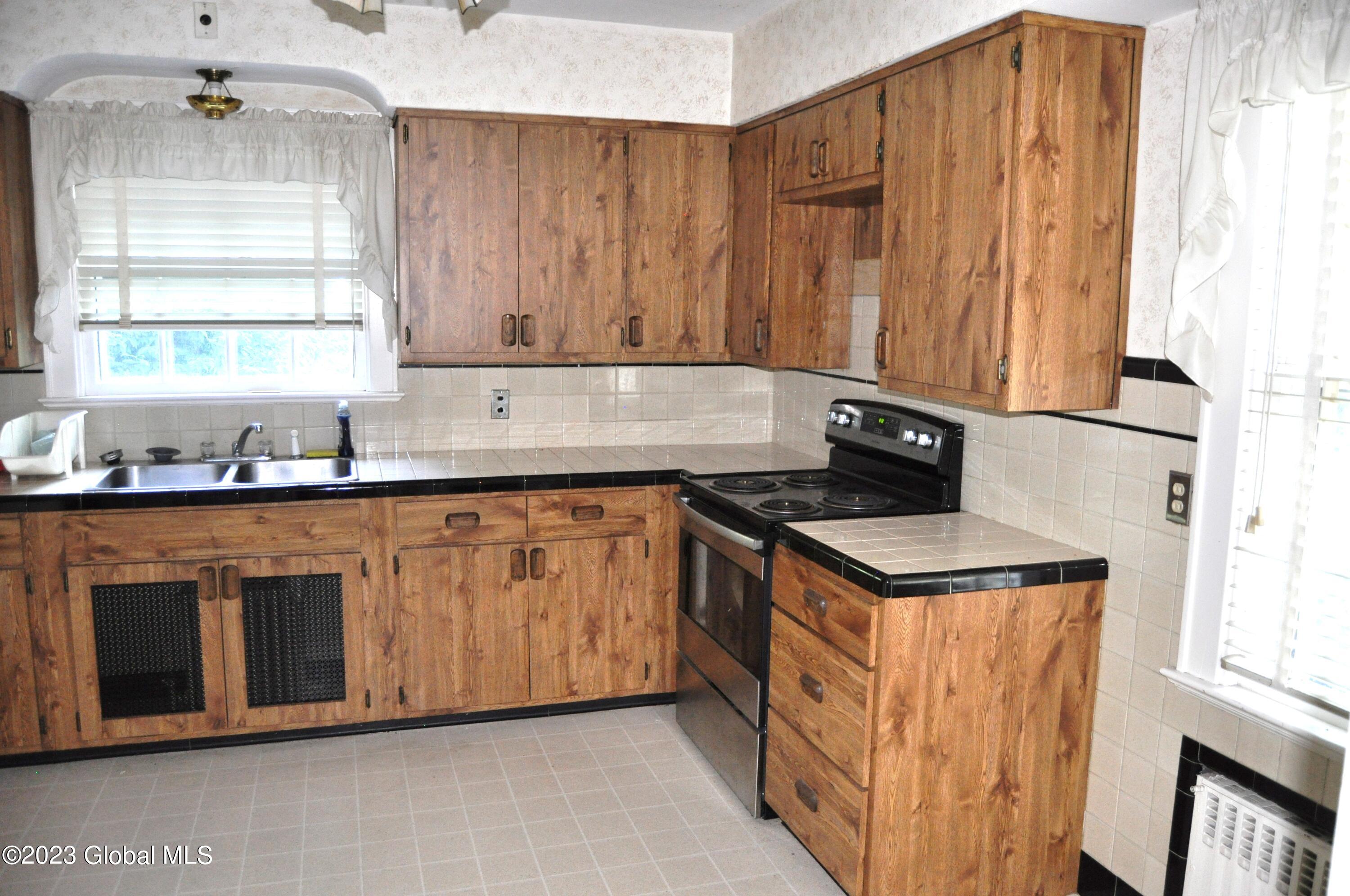 1 Reddy Lane Colonie, NY 12211 - Photo 10 of 20 DSC_1157