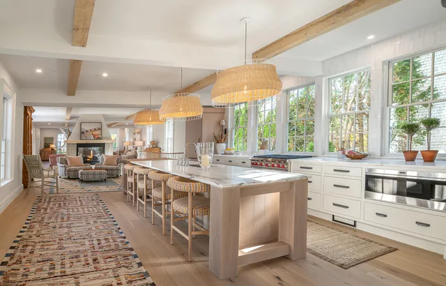 $3,850,000 | 37 South Street, Yarmouth, ME 04096