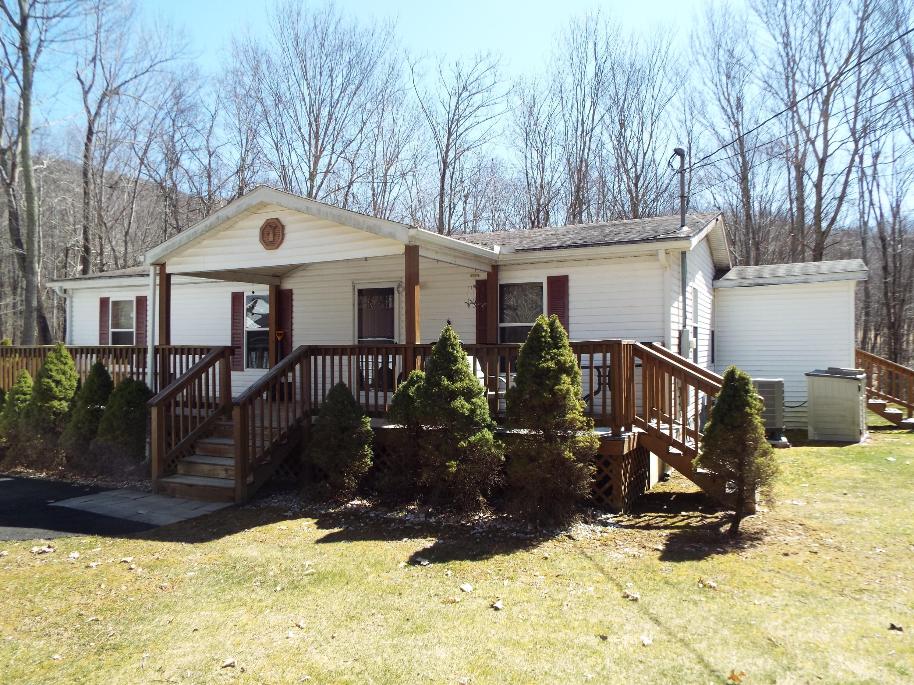 377 Sheppard Road Crawley, WV 24931 - Photo 1 of 14 Gallery Image 1