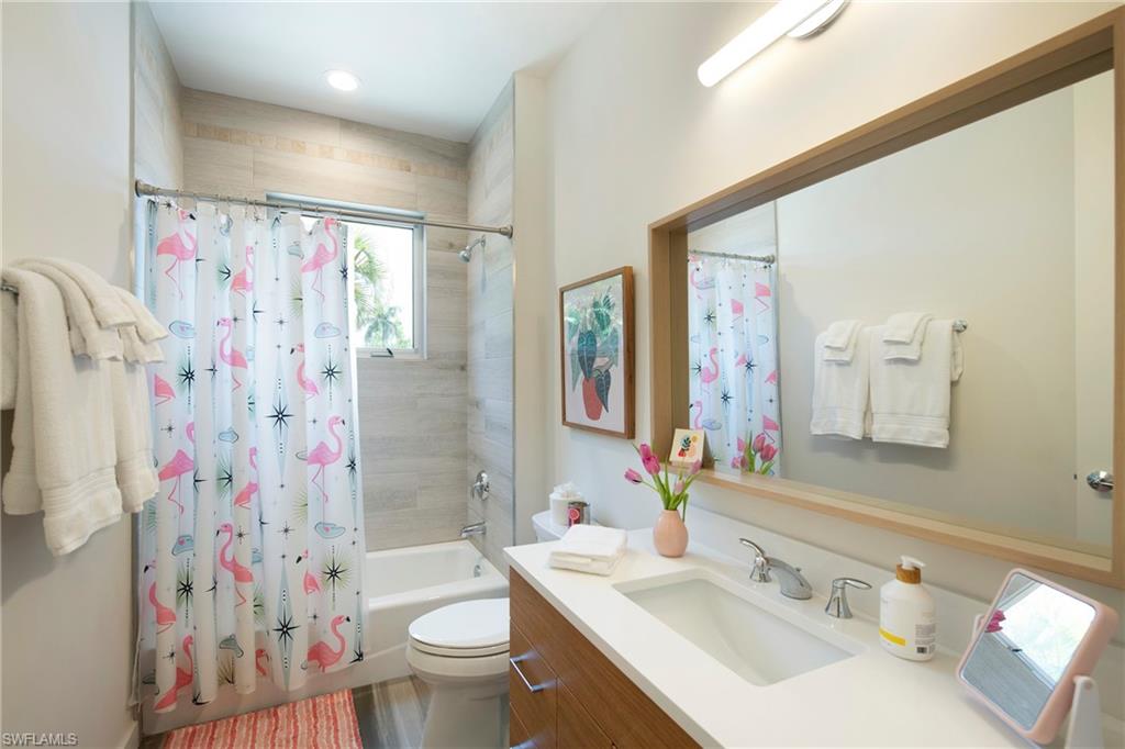 10042 Vanderbilt Drive Naples, FL 34108 - Photo 26 of 37