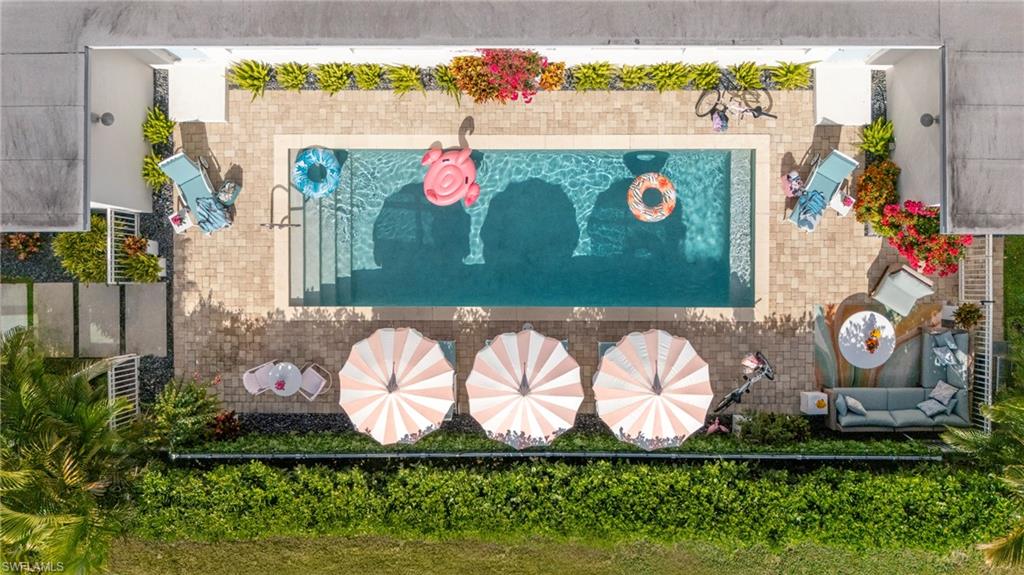 10042 Vanderbilt Drive Naples, FL 34108 - Photo 28 of 37