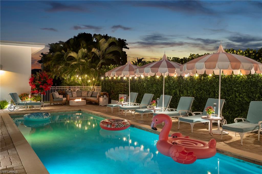 10042 Vanderbilt Drive Naples, FL 34108 - Photo 31 of 37