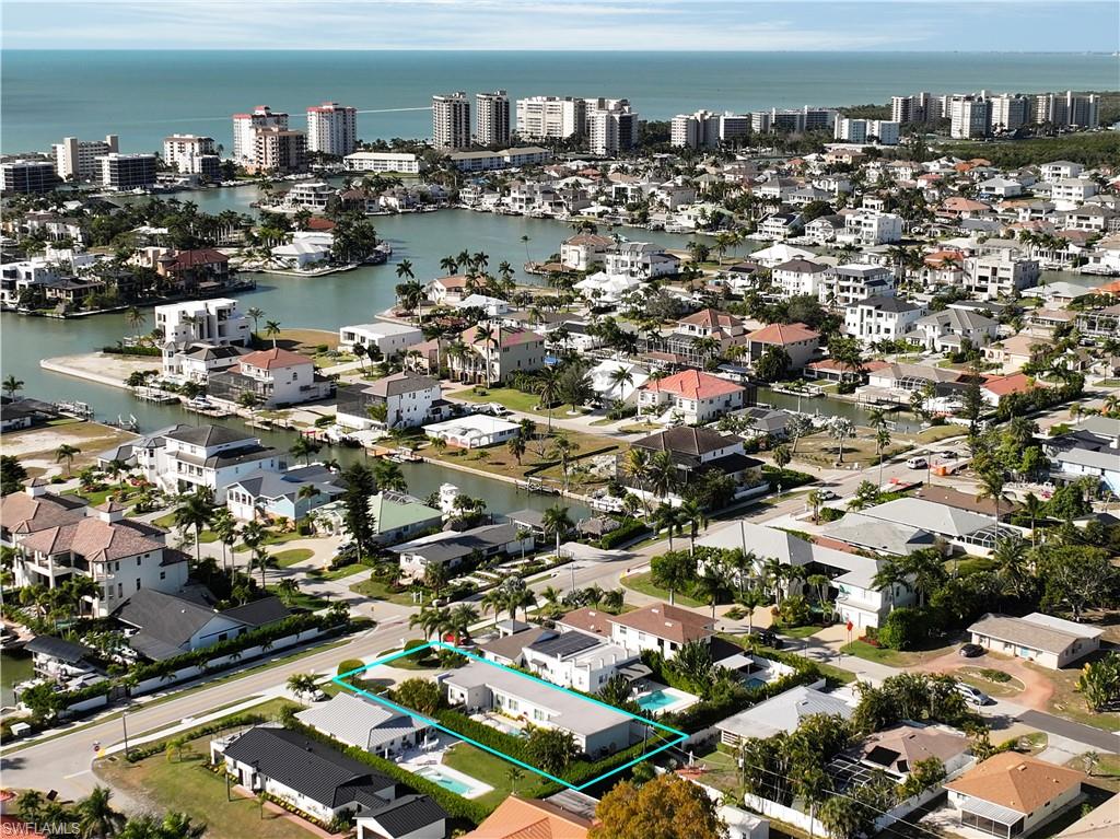 10042 Vanderbilt Drive Naples, FL 34108 - Photo 36 of 37