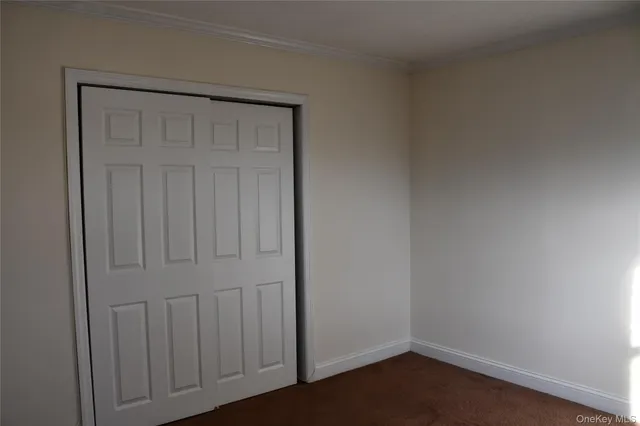 $2,250 | 1065 Fenwood Drive, Unit 2, Valley Stream, NY 11580