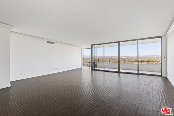 $5,400 | 4316 Marina City Drive, Unit 531, Marina del Rey, CA 90292