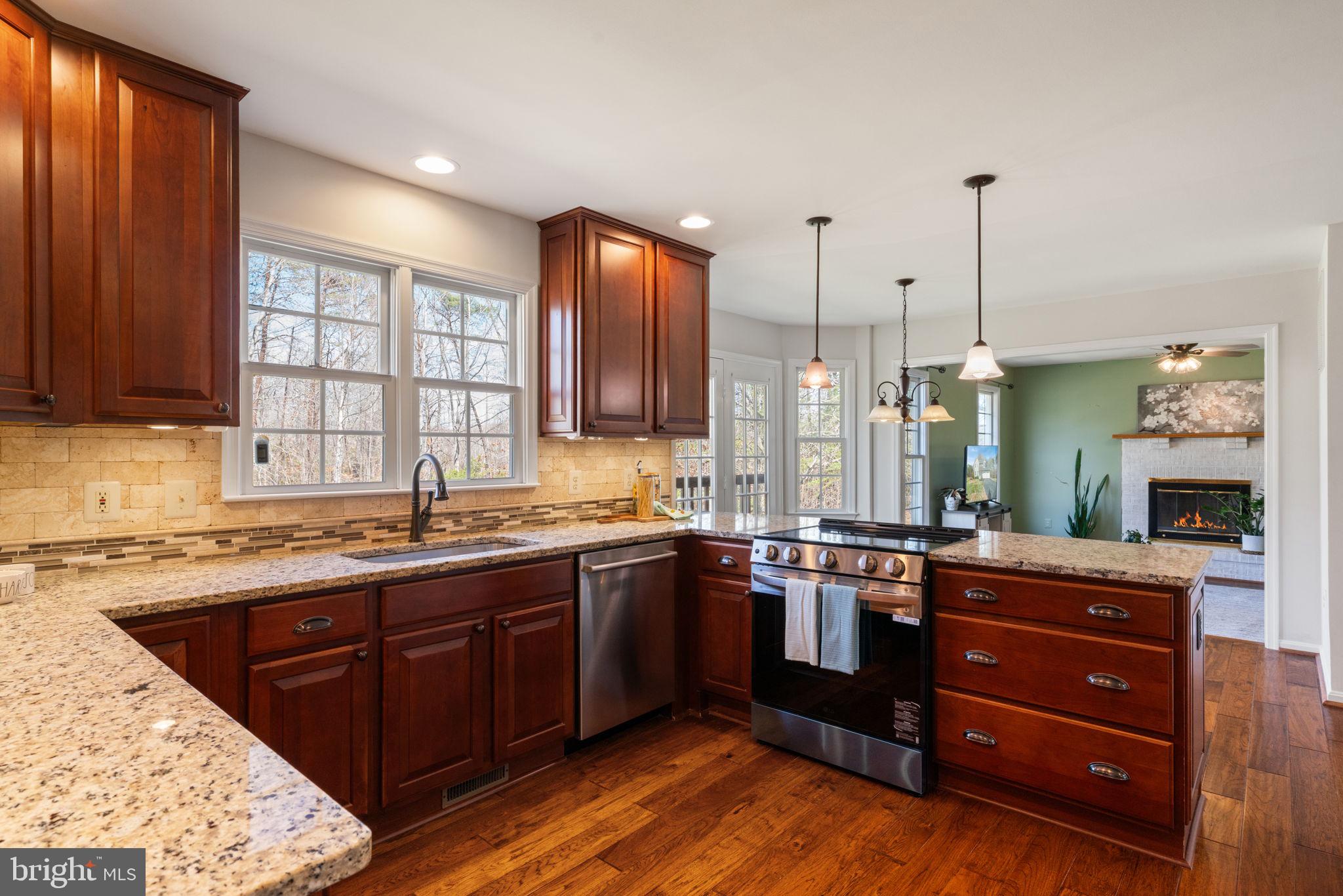 120 Monroe Farm Road Fredericksburg, VA 22406 - Photo 11 of 58