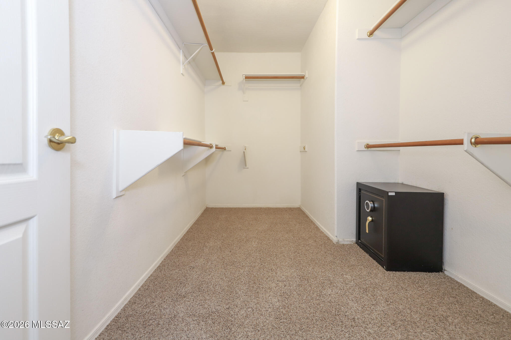 831 South Rincon Rising Road Tucson, AZ 85748 - Photo 11 of 33 Primary bedroom closest