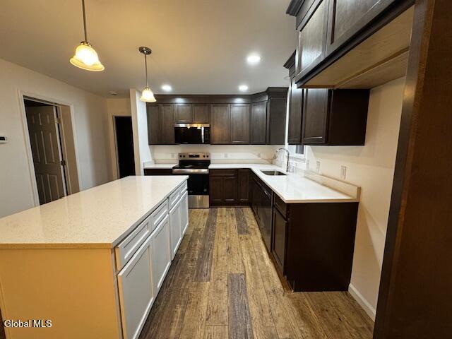 132 Johnson Road Halfmoon, NY 12118 - Photo 3 of 6 Kitchen