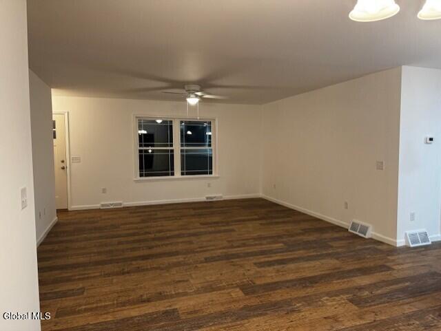 132 Johnson Road Halfmoon, NY 12118 - Photo 5 of 6 Living room 132