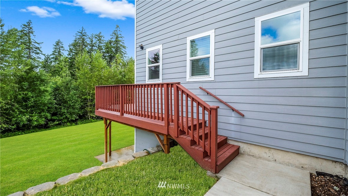 1919 Southwest Pine Road Port Orchard, WA 98367 - Photo 37 of 39 Gallery Image 37