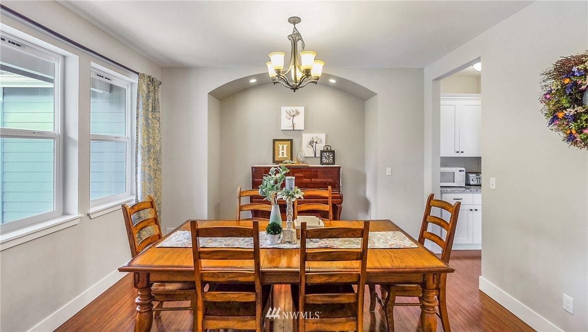1919 Southwest Pine Road Port Orchard, WA 98367 - Photo 5 of 39 Gallery Image 5