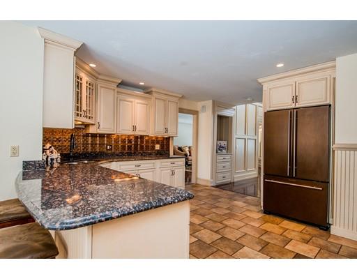 21 Stage Coach Road Westport, MA 02790 - Photo 9 of 28 Gallery Image 9