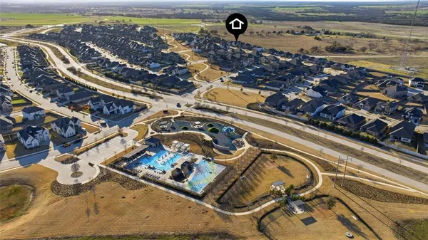 $639,999 | 6941 Lilac Drive, Venus, TX 76084