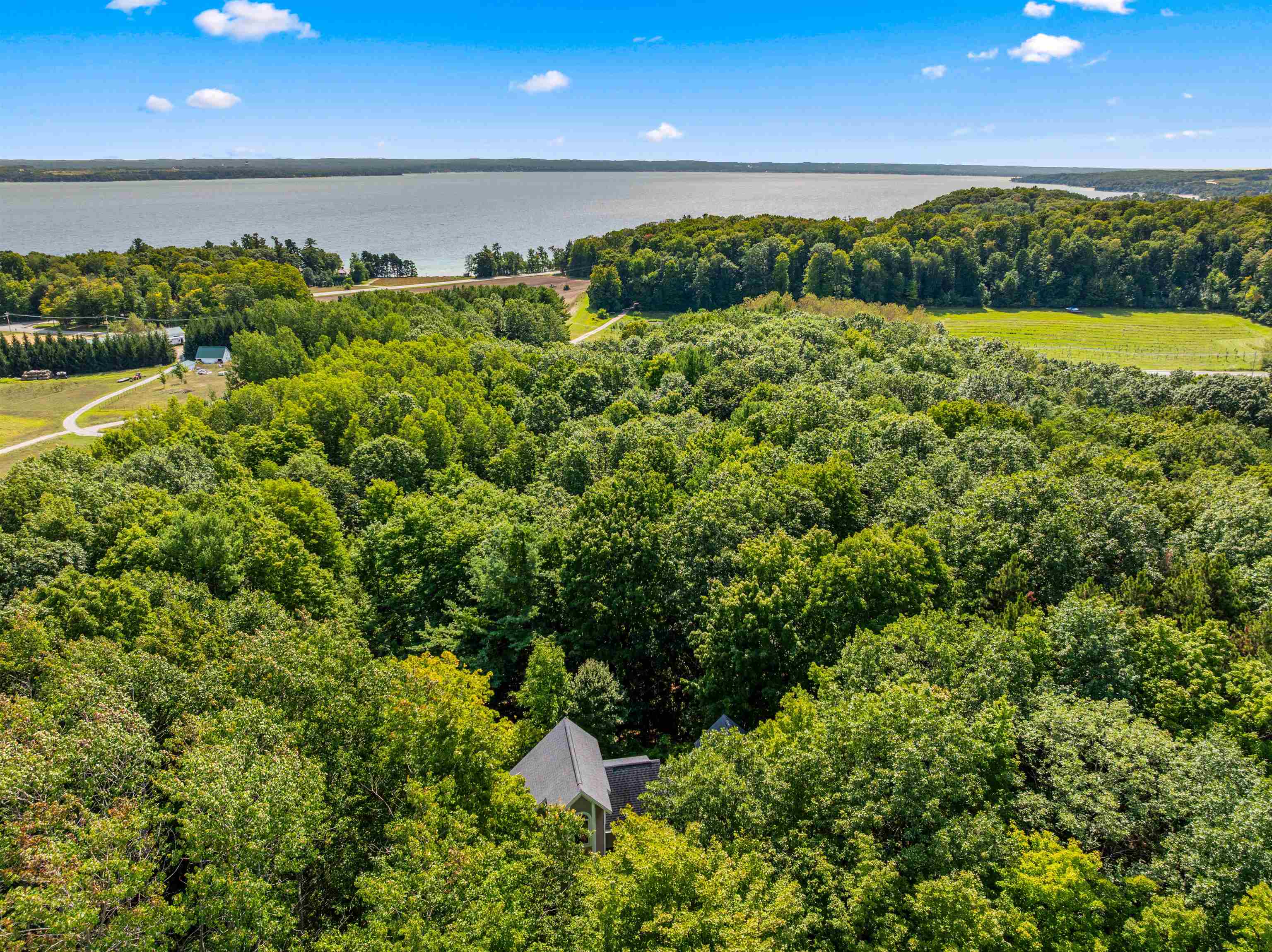 10552 Craig Road Traverse City, MI 49686 - Photo 6 of 38 1950016-A1F3ED7C-3E69-4A0E-96AE-ADC68F2F2E91.JPG