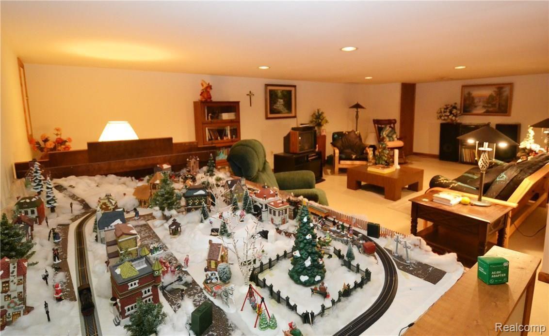 15475 Heather Ridge Trail, Unit 127 Clinton Township, MI 48038 - Photo 28 of 33 27.JPG