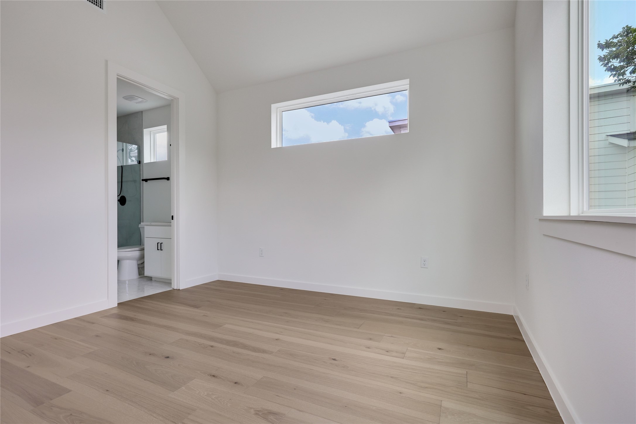 6809 Porter Street, Unit 2 Austin, TX 78741 - Photo 17 of 37