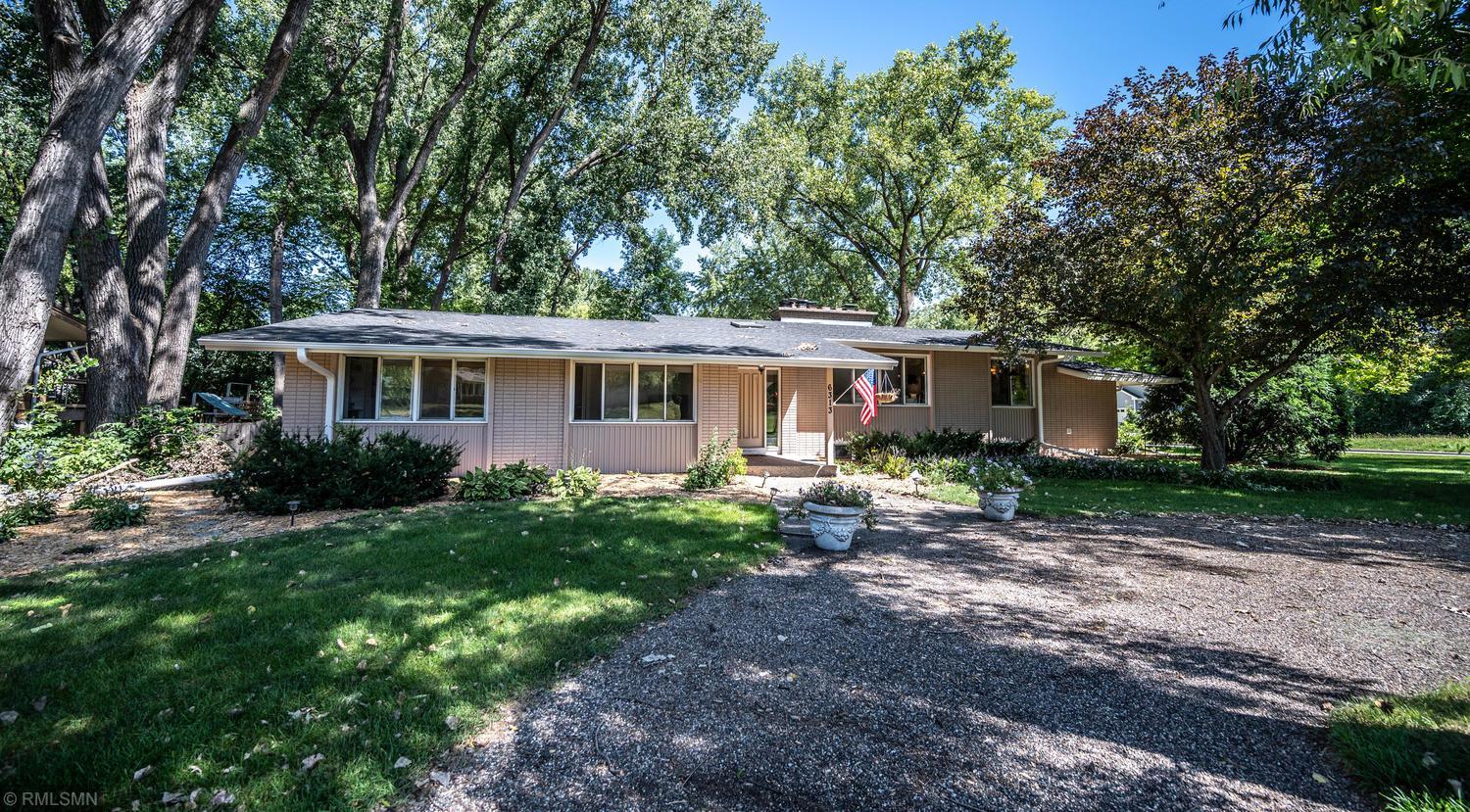 6313 Hillside Road Edina, MN 55436 - Photo 46 of 48