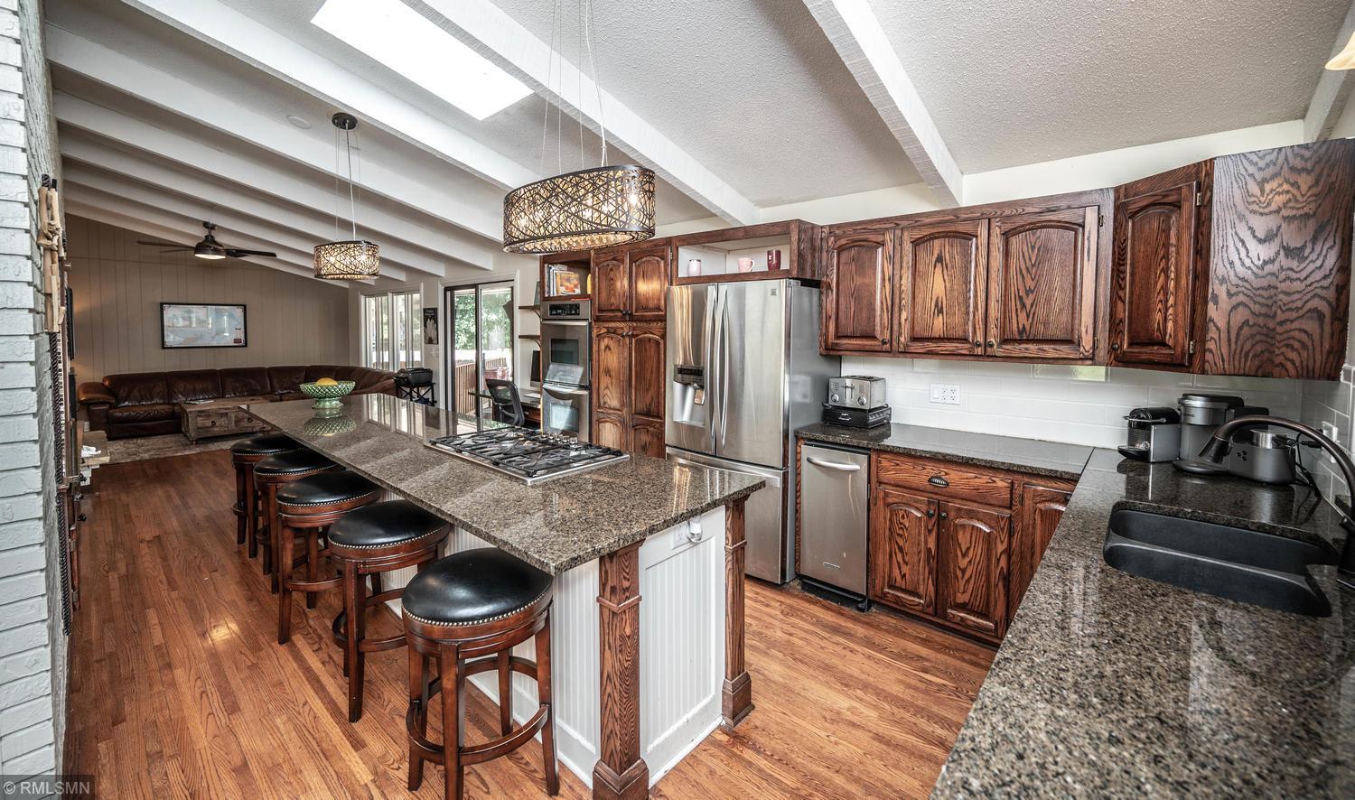 6313 Hillside Road Edina, MN 55436 - Photo 9 of 48