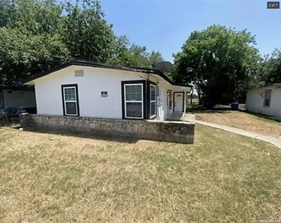 $995 | 3040 Weir Avenue, San Antonio, TX 78226