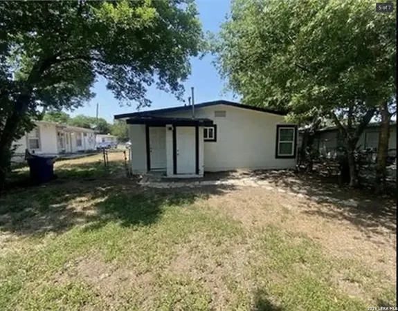 $995 | 3040 Weir Avenue, San Antonio, TX 78226