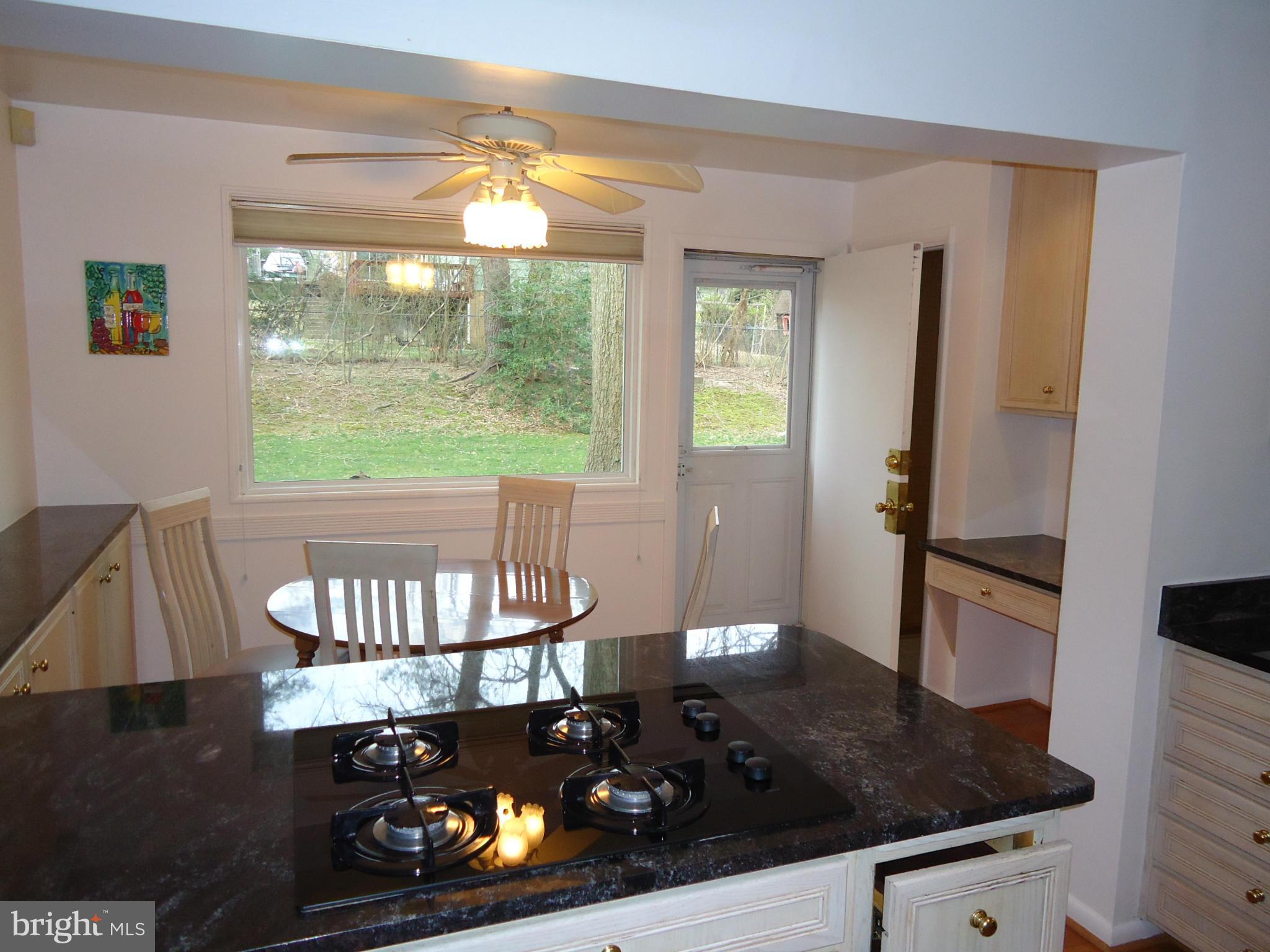 9612 McAlpine Road Silver Spring, MD 20901 - Photo 10 of 29 Kitchen