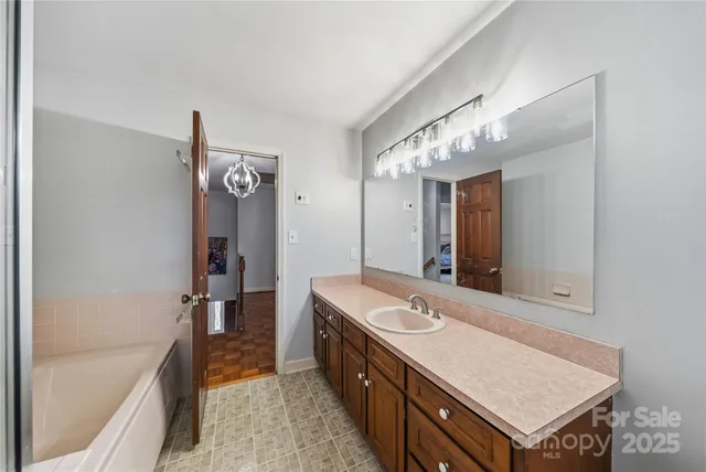 $569,900 | 7116 Hollyhouse Drive, Charlotte, NC 28215