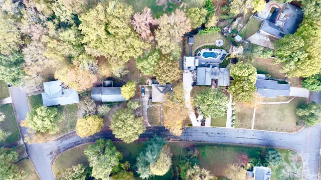 $569,900 | 7116 Hollyhouse Drive, Charlotte, NC 28215