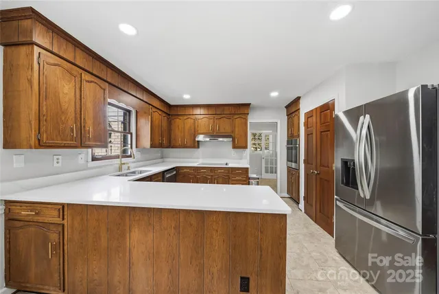 $569,900 | 7116 Hollyhouse Drive, Charlotte, NC 28215