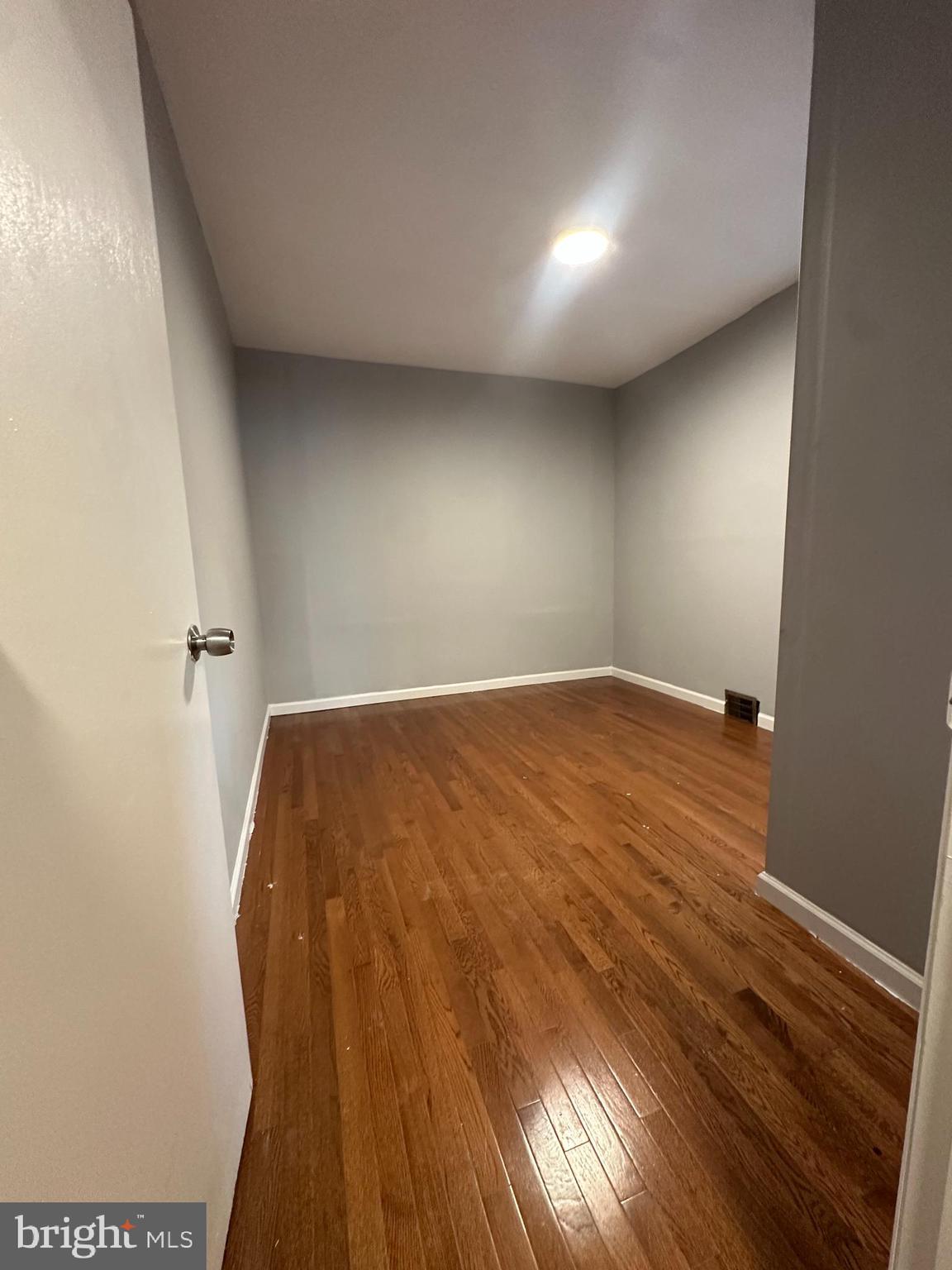 2812 Emerald Street Philadelphia, PA 19134 - Photo 19 of 25