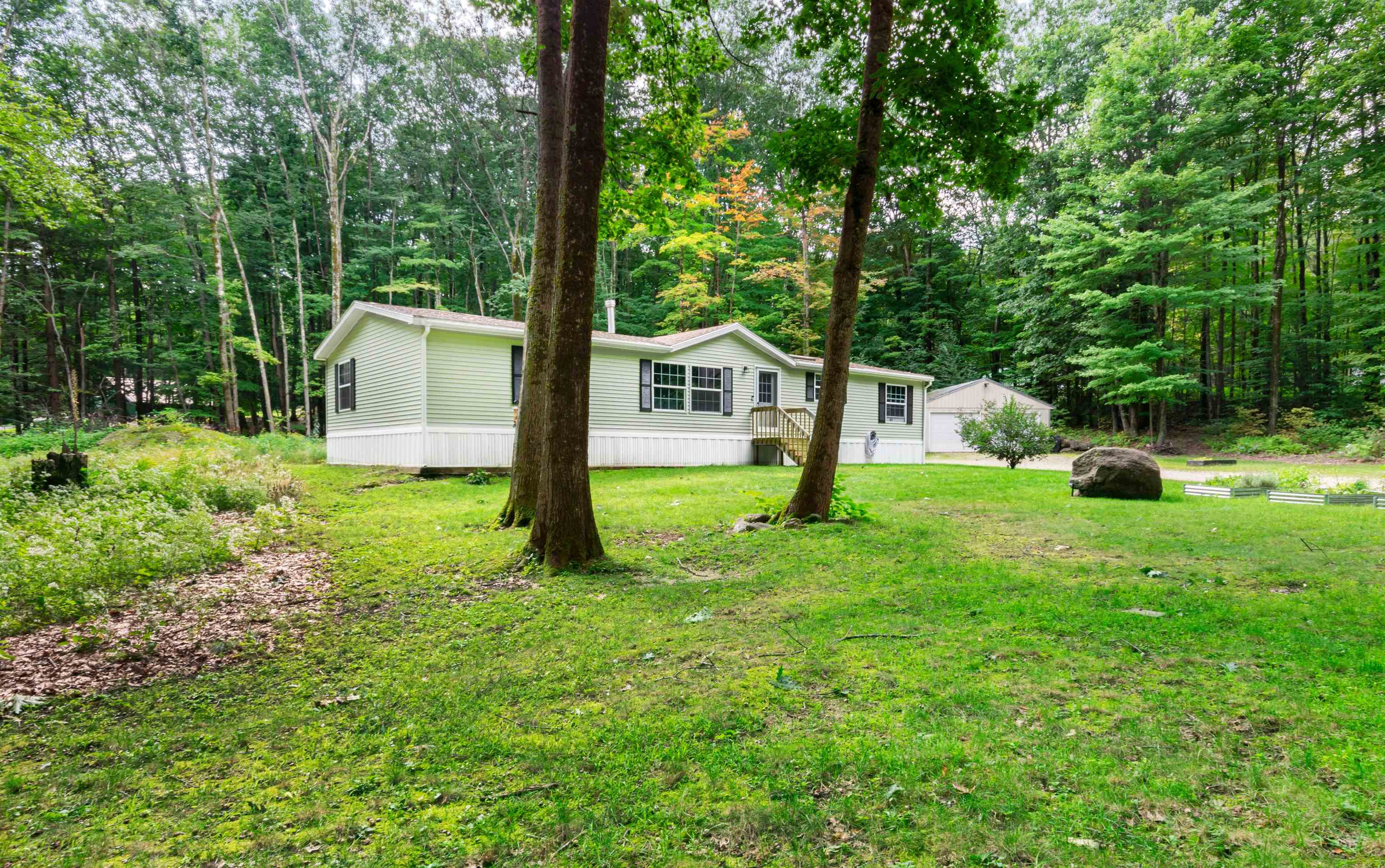67 Skye Farm Road Deering, NH 03244 - Photo 26 of 33