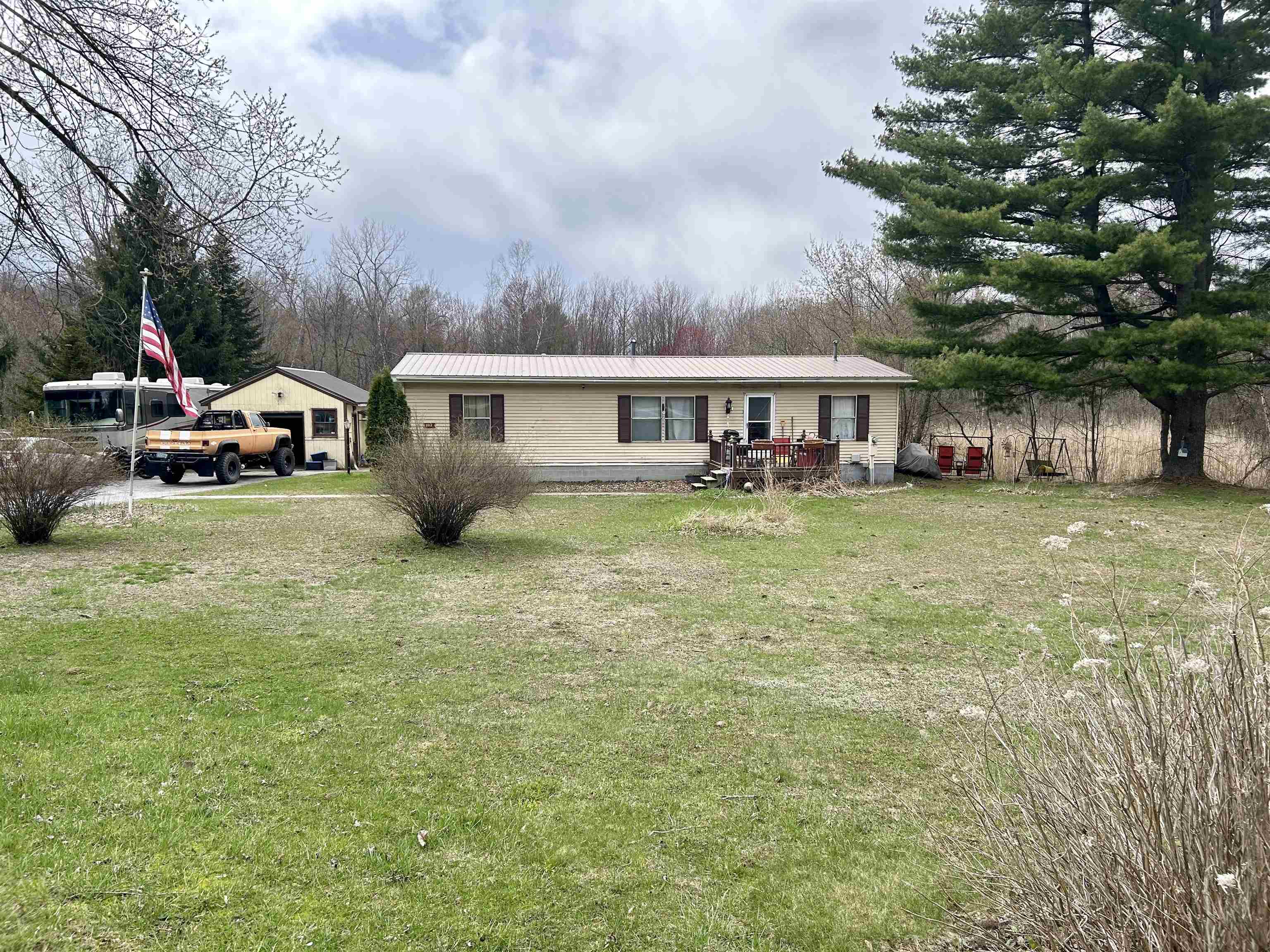 102 St Albans Road Swanton, VT 05488 - Photo 2 of 32