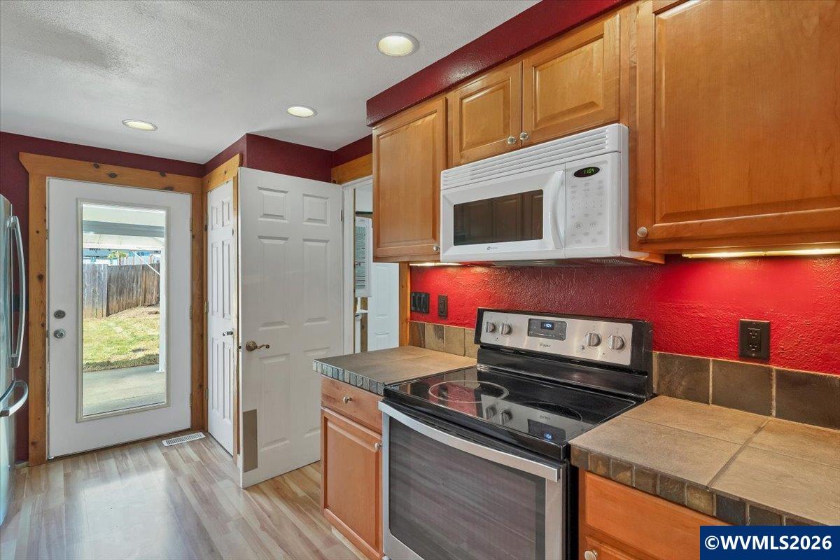 4335 Lone Oak Road Southeast Salem, OR 97302 - Photo 12 of 35