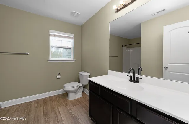 $320,000 | 201 Stonebridge Court, Maysville, NC 28555