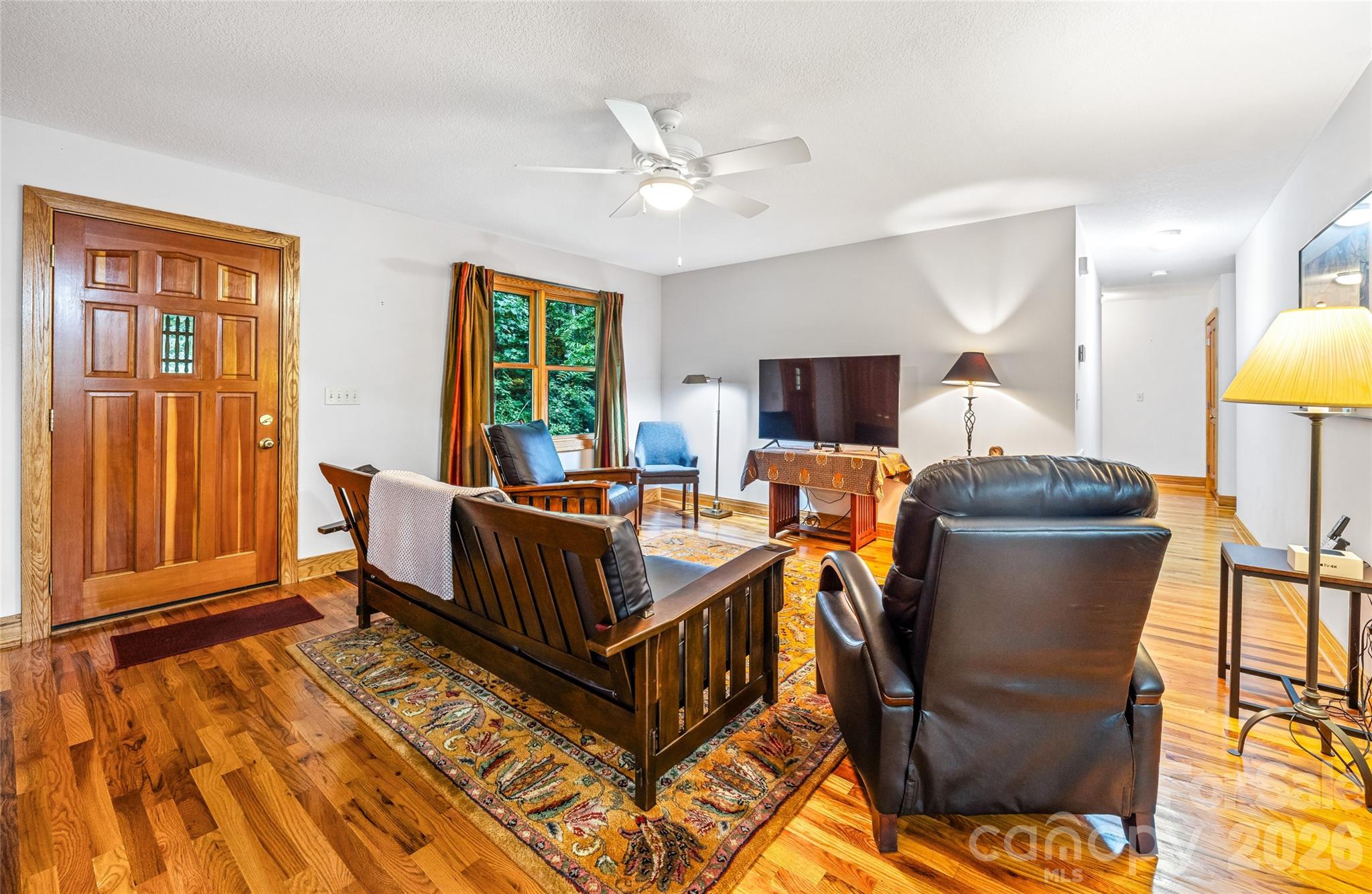 464 Governors View Road Asheville, NC 28805 - Photo 2 of 30
