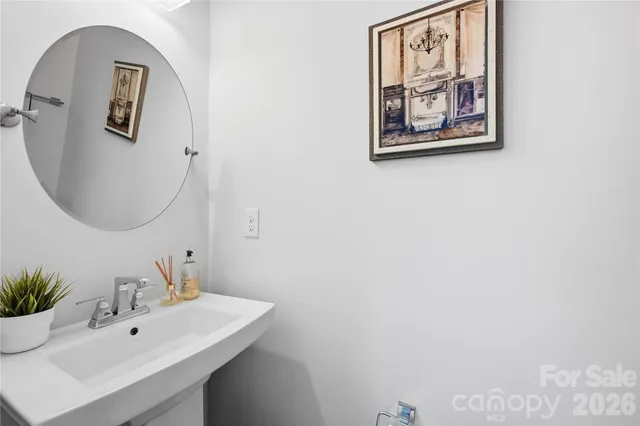 $390,000 | 1172 Ashbury Street, Charlotte, NC 28216