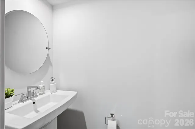 $390,000 | 1172 Ashbury Street, Charlotte, NC 28216