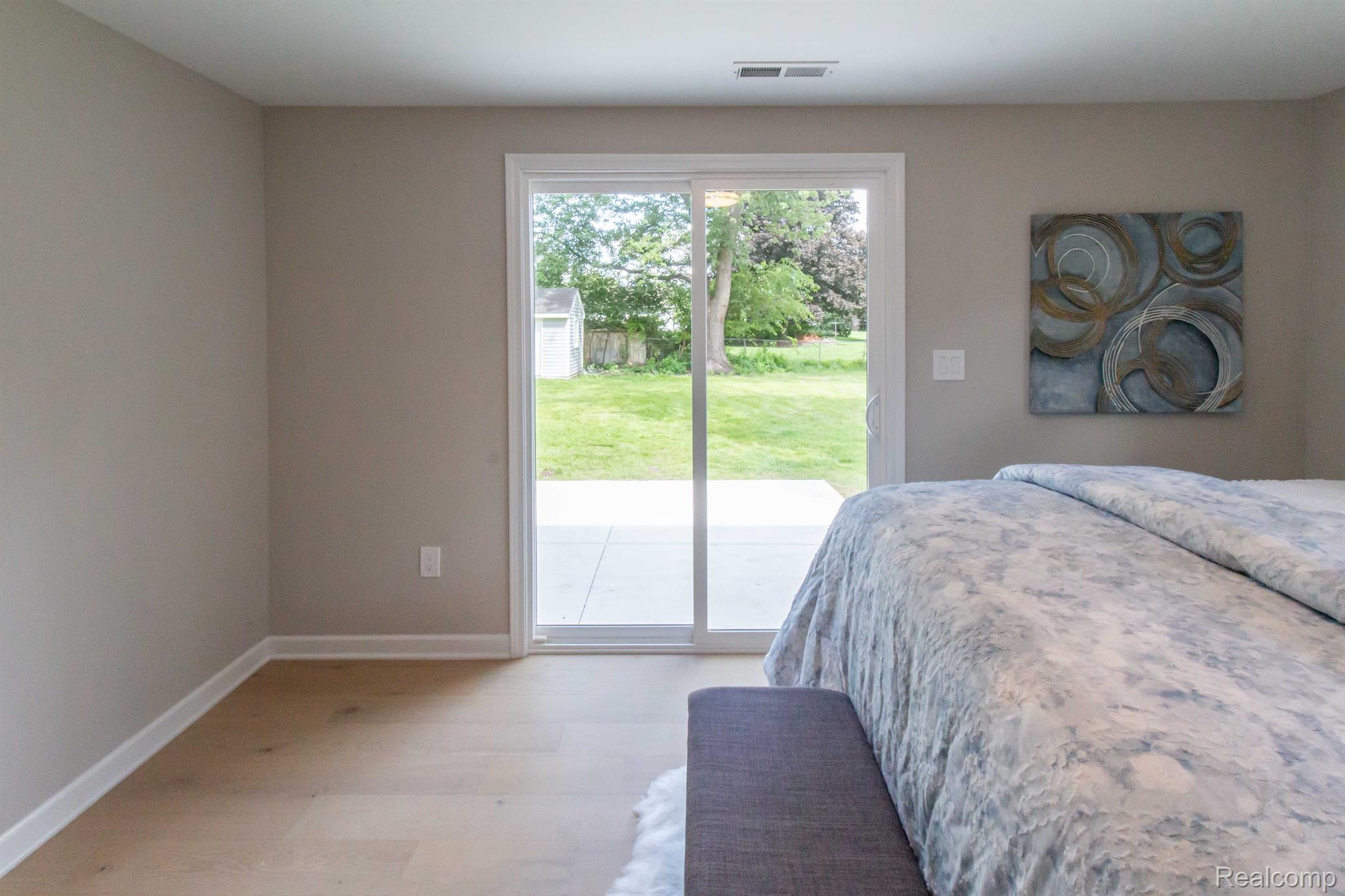 3201 Donley Avenue Rochester, MI 48309 - Photo 20 of 38 Gallery Image 20