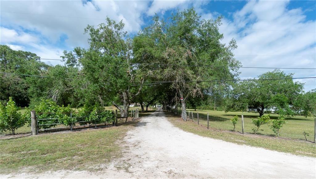 1677 D Road Loxahatchee Groves, FL 33470 - Photo 2 of 8 20190917172501255787000000-o