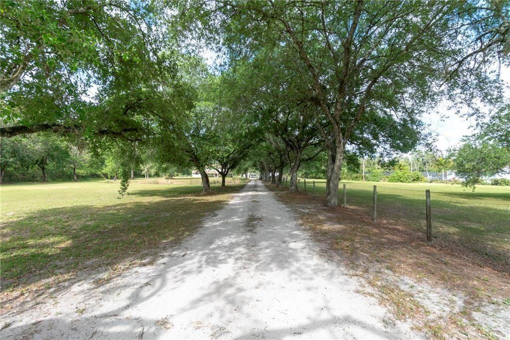 1677 D Road Loxahatchee Groves, FL 33470 - Photo 3 of 8 20190917172501389625000000-o