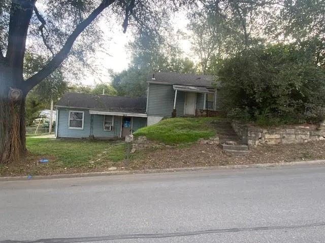 $25,000 | 716 George Street, Atchison, KS 66002