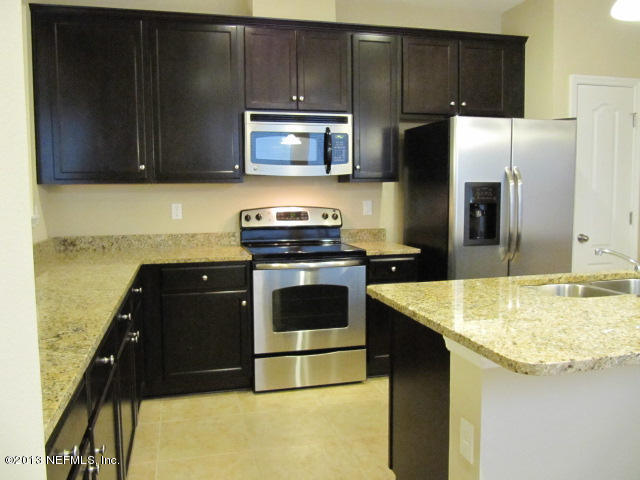 3870 Chasing Falls Road Orange Park, FL 32065 - Photo 8 of 30 Kitchen