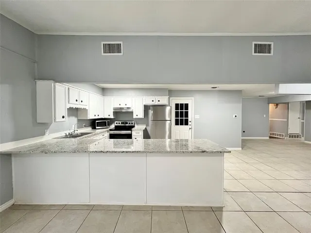 $2,395 | 5652 Conlin Drive, Fort Worth, TX 76134