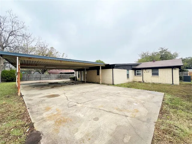 $2,395 | 5652 Conlin Drive, Fort Worth, TX 76134