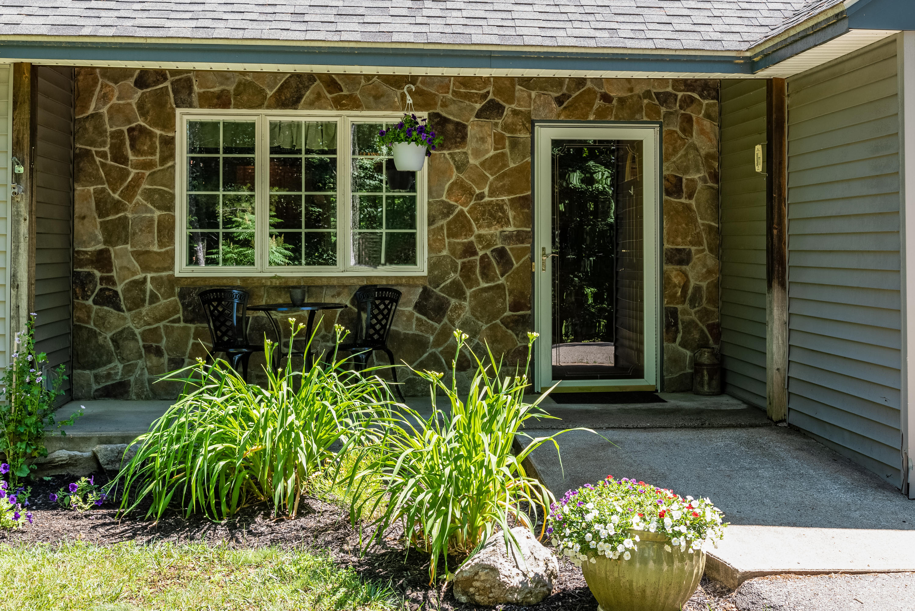 24 Yeaton Hill Road Springvale, ME 04083 - Photo 2 of 20 extf2-1