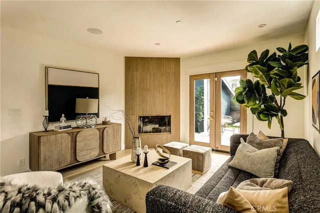 $2,895,000 | 636 Bay Street, Santa Monica, CA 90405