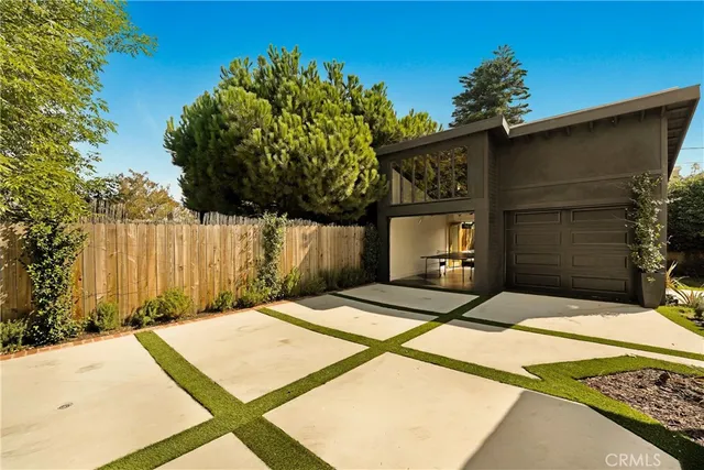 $2,895,000 | 636 Bay Street, Santa Monica, CA 90405