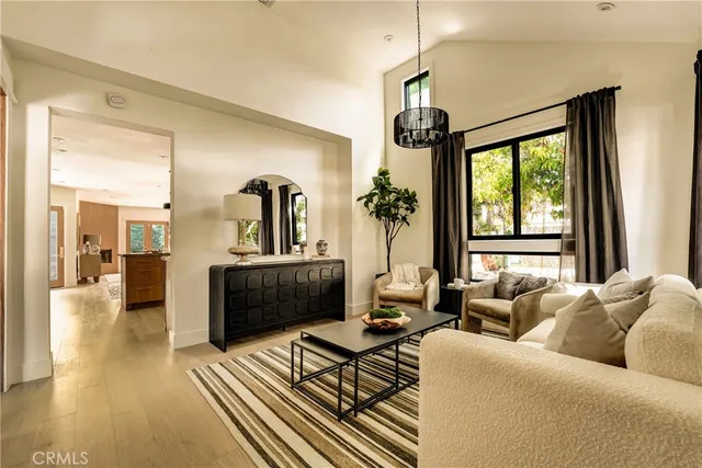 $2,895,000 | 636 Bay Street, Santa Monica, CA 90405