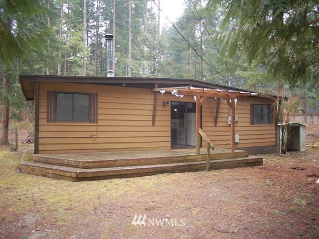 6139 Shamrock Road Maple Falls, WA 98266 - Photo 1 of 16 Gallery Image 1