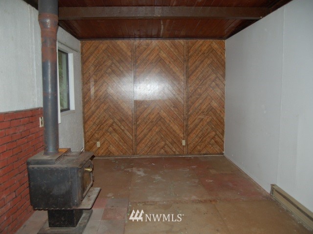 6139 Shamrock Road Maple Falls, WA 98266 - Photo 4 of 16 Gallery Image 4